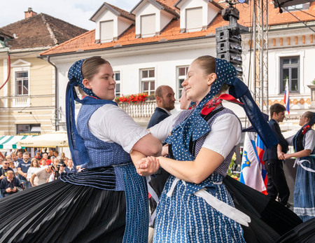 52. Dnevi narodnih noš_tretji dan (15)